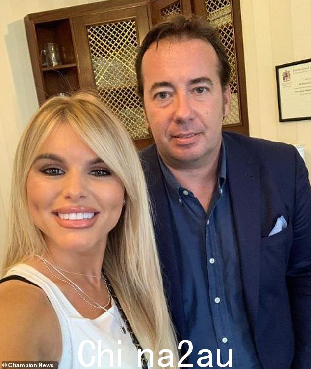 Riccardo Frati 医生(右)是一位顶级的 Harley Street 外科医生,他进行过手术d 名人,包括 Towie 的 Gemma Collins 和老大哥的 Aisleyne Horgan-Wallace