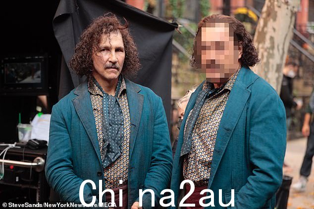 棘手:这位西班牙明星与他的替身在纽约拍摄的身份可能很难猜测