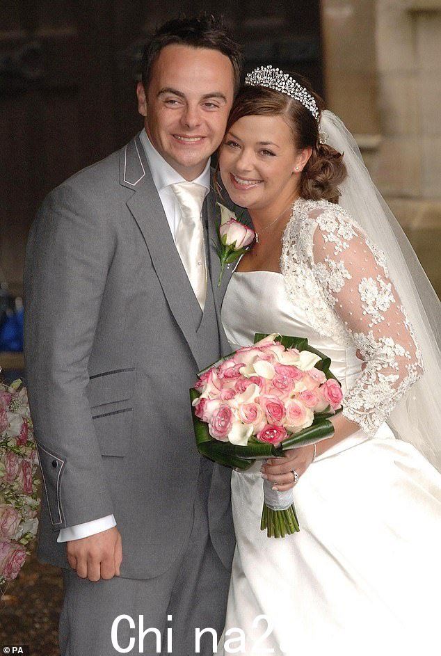 争议:当 Ant McPartlin 与前 Lisa Armstrong 就他们可爱的拉布拉多犬的监护权上法庭时 Hurley MailOnline 回顾了一系列名人宠物所有权之争