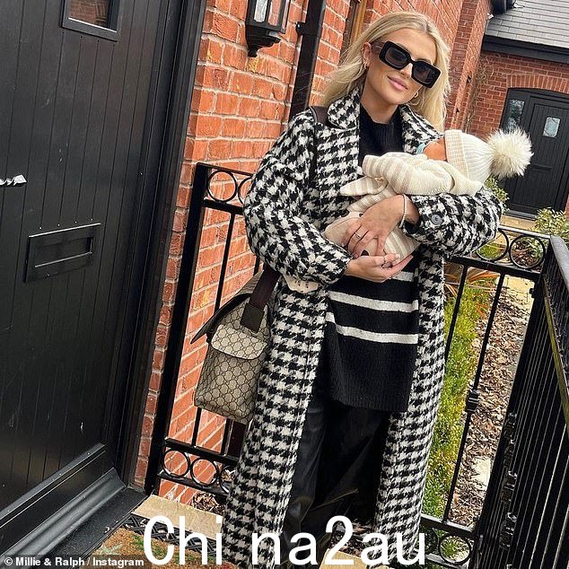 溺爱妈妈:露西在经历了一次痛苦的分娩之后,最近几周已经适应了妈妈的生活——之后她流下了幸福的眼泪