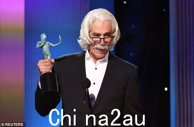最新消息:Sam Elliott 于周日在洛杉矶举行的 2023 SAG 颁奖典礼上获得了胜利,他收集了电视电影或电影中的最佳男演员1883 年黄石公园前传的限量系列