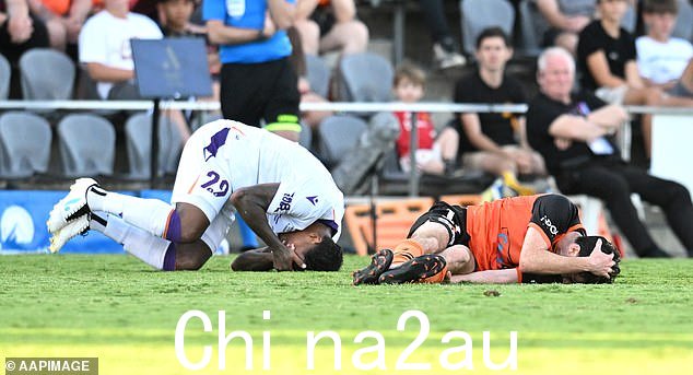 Darryl Lachman 在周日以 2-1 输给布里斯班狮吼的比赛中,头部受到严重撞击,导致他站起来时失去知觉