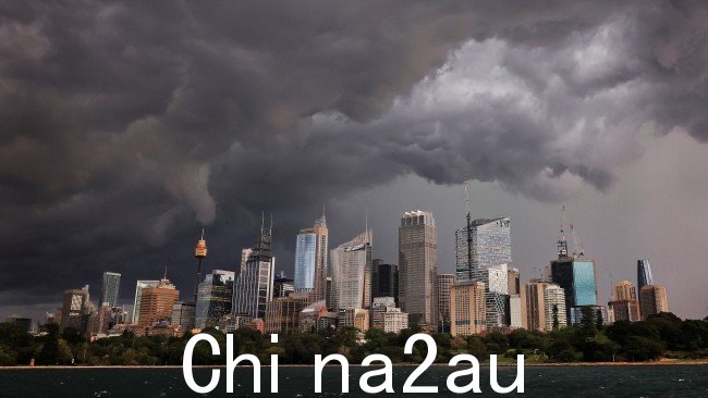 Weatherzone 气象学家警告说，恶劣的天气条件将袭击或山脉以东，Nowra 以北，悉尼、卧龙岗和纽卡斯尔处于前线。摄影：Mark Evans/Getty Ima格斯。” sizes=