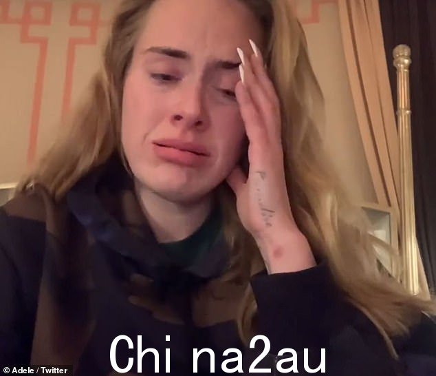 糟糕的时机:阿黛尔泪流满面的取消视频在节目原定于 1 月开始的前 24 小时到达。她最初将其归咎于 Covid,但后来承认她对节目不满意stage show