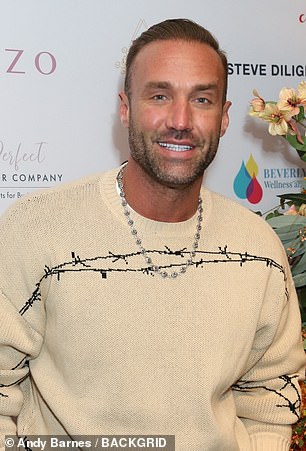 浪漫纠葛:Amy 与包括真人秀明星 Calum Best 在内的许多知名男性追求者有联系