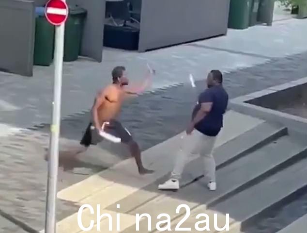 Ernesto Elliott,右,在格林威治一场可怕的刀战中杀死了 Nathaniel Eyewu-Ago