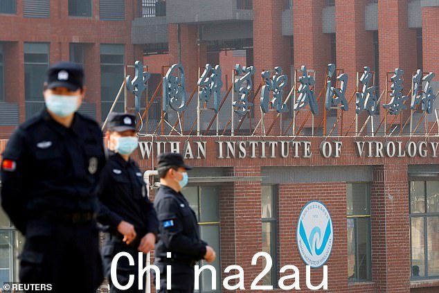 Wray 说该病毒很可能是实验室泄漏的结果,并且中国政府一直在努力破坏他的机构的工作