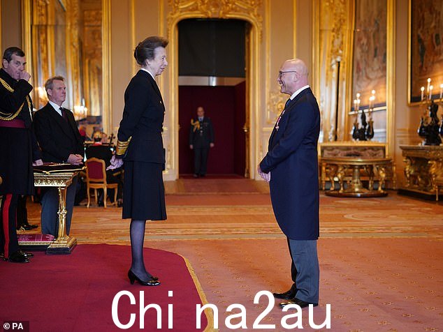 骄傲时刻:Gregg,在过去的 53 年里,他在食品方面的工作和他对慈善事业的贡献得到了认可