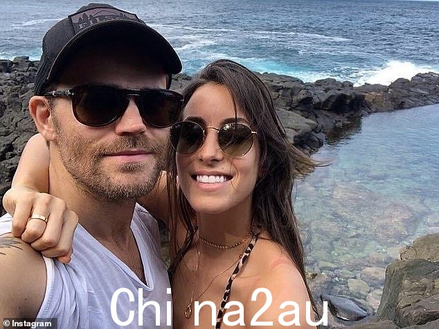 Brad 和 Ines 目前都在处理各自的离婚问题,并且一直相互依赖以寻求支持