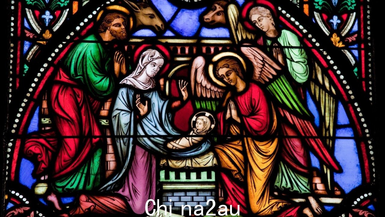 Jesus joke on The Project ‘令人难以置信的蹩脚’” /><p>该项目继续因一位客人关于耶稣的“令人作呕”的笑话而受到批评,来自竞争对手网络的一位明星大声喊出其中一位主持人的笑声。</p><p>喜剧演员兼作家鲁本·凯耶自称是一个“吵闹、政治活跃、酷儿和傲慢”的人——周二出现在旗舰网络十节目中,讲述了他因性取向而受到的仇恨,尤其是来自基督教社区的仇恨。</ p><p>他告诉主持人 Waleed Aly 和 Sarah Harris “酷儿……早于对上帝的任何想法”,然后他透露了他过去收到的一条信息,并用它来开玩笑。</p>< p>“因此,当有人给我发消息说,‘你必须接受耶稣的爱,否则你会在地狱中燃烧’,我觉得这很有趣,因为我爱耶稣,”他说。</p><p>“我爱任何能得到钉子的男人d 连续三天,然后再来一次。”</p><img class=