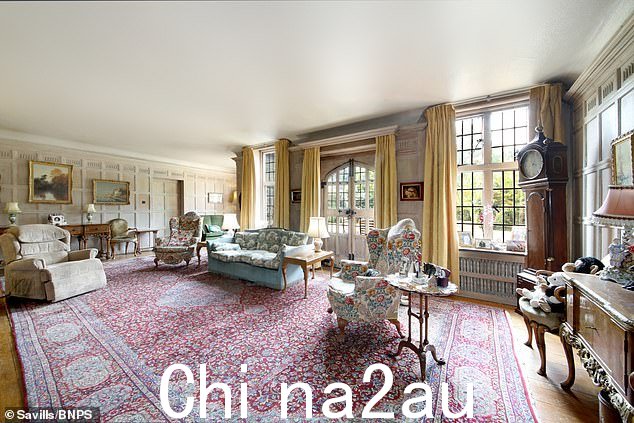 法院于 1912 年由一位弟子完成Sir Edwin Lutyens, John Duke Coleridge,因为 Lutyens 忙于建设新德里