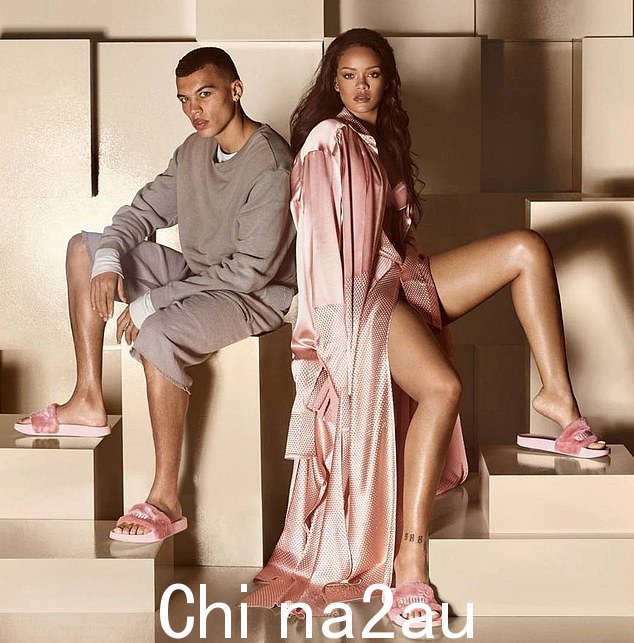 激动人心:粉丝们对公告感到疯狂,在 Puma 的评论部分充满了热烈的反响。“把毛皮拖鞋带回来,我太认真了,”一位追随者写道,引用了 Fenty X Puma 标志性的舒适拖鞋