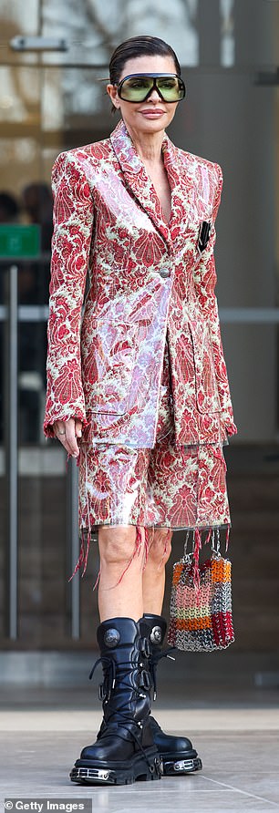 Cool gal: Rinna 在活动外拍了很多照片