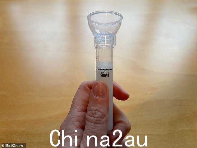 第一步非常混乱,因为它涉及产生足够的唾液以将管子填满大约半厘米