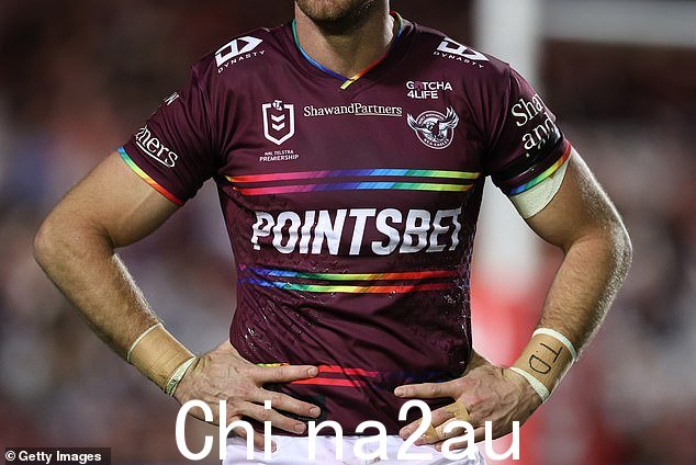 Manly Sea Eagles 彩虹骄傲球衣在很大程度上打乱了苹果车,俱乐部跌出前八名,教练 Des Hasler 被解雇