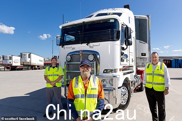 该公司解雇了大约 1,500 名员工,并将不得不出售其 500 辆卡车车队