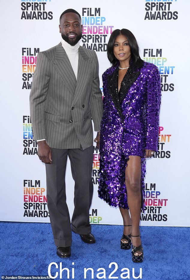 时尚二人组:Gabrielle Union 和她的丈夫 Dwyane Wade 在星期六出席在洛杉矶举行的第 38 届年度电影独立精神奖时展示了他们别致的风格