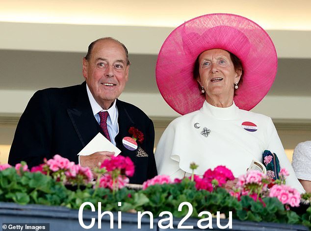 Carlyn Chisholm(2021 年与 Nicholas Soames 合影)在进入政界之前是一名护士
