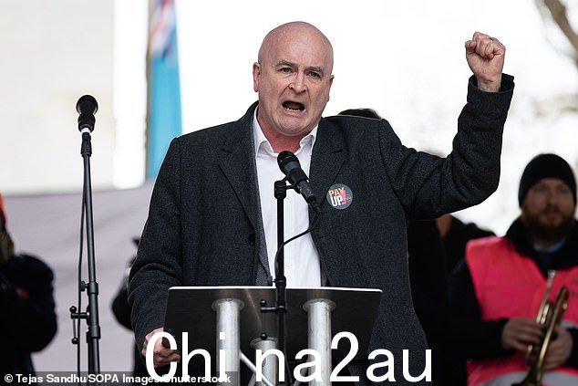 工会表示,它只会接受不对工作方式进行改革的协议,几个月来一直表示会接受一些变化以换取加薪(图:RMT 秘书长米克林奇)