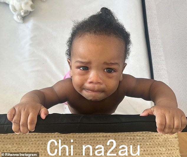 Baby love:Rihanna 周日在她的 Instagram 帐户上分享了两张照片和一段以她的小儿子为主角的视频