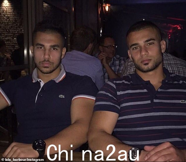 Hillal Barbour(右图,与他的兄弟 Mounir,左)周日被警察枪杀