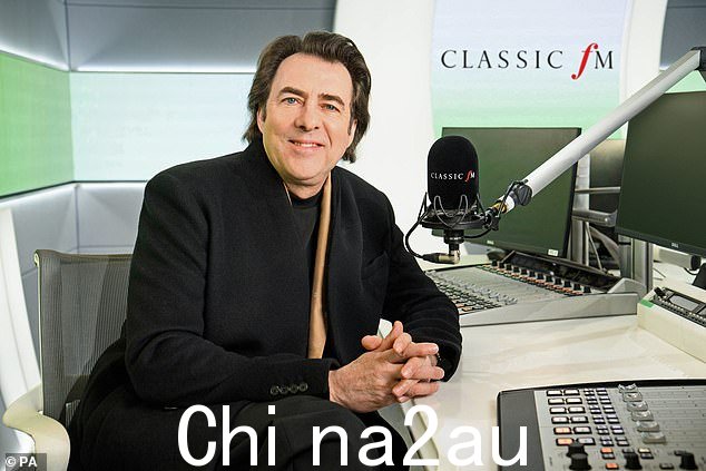 '我很高兴能加入这个大家庭!' Jonathan Ross 将加入 Classic FM,担任其轰动一时的电影音乐节目《周六夜电影》的新主持人