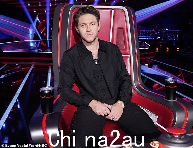 新教练:Niall Horan 在周一 NBC 的 The Voice 首次担任教练时使出了所有的技巧来赢得一名选手的支持