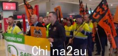 墨尔本机场工人今日罢工24小时 数十航班延误取消（图）