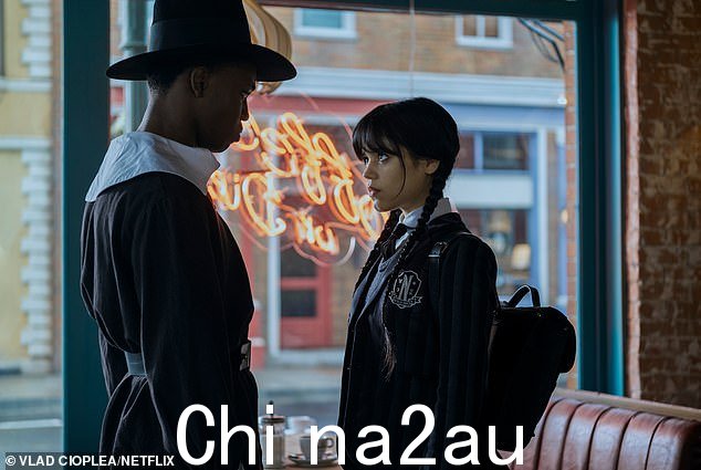 Arc:这位女演员确实在某些方面让步了,她说‘你不能在没有情感弧度的情况下讲述一个故事,因为那样会很无聊而且没人喜欢你'