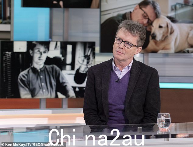 BBC 主持人 Nicky Campbell,曾在 1970 年代就读于学院,曾带头呼吁将他带回英国接受审判