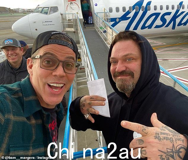 Bam 和 Steve-O:Margera 在 Steve-O 的 Wild Ride 播客中透露他在医院期间癫痫发作了五次