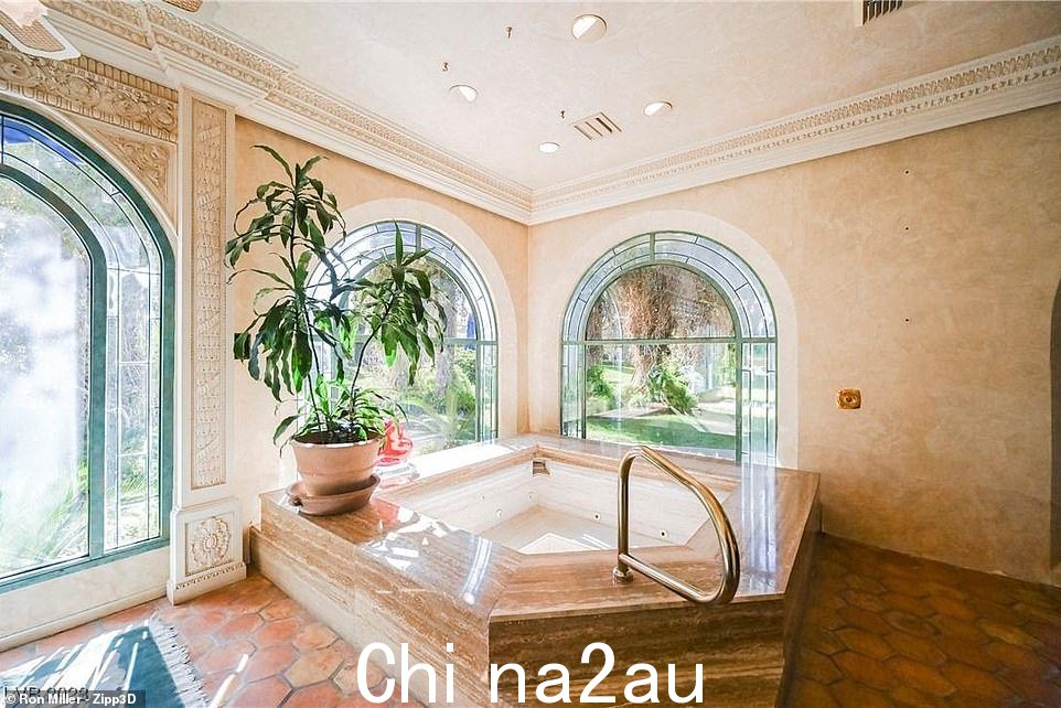 放松站:主屋有自己的室内按摩浴缸