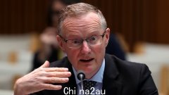 自由党参议员 Hollie Hughes 猛烈抨击 RBA 行长 Philip Lowe 的半价住房贷款，因为这“不好看”