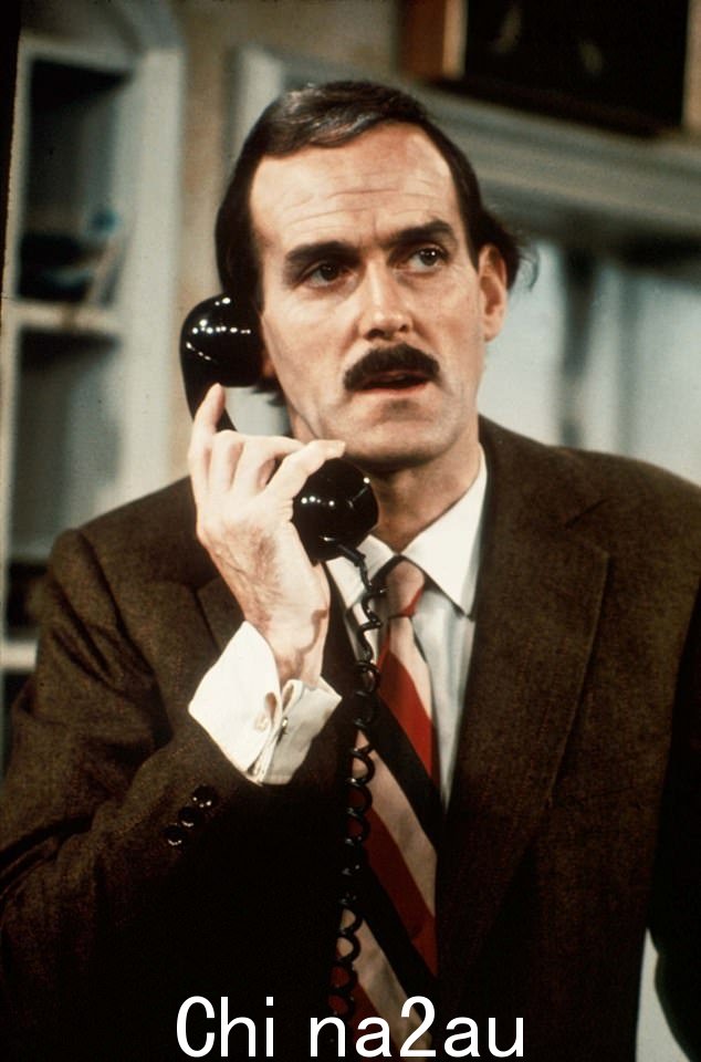 播出:第二个也是最后一个系列在 40 多年前结束,但 Monty Python 演员约翰正在编写前 BBC 节目的新剧集(约翰在 1975 年的第一集第一集 A Touch 中被视为角色 Basil Fawlty of Glass)