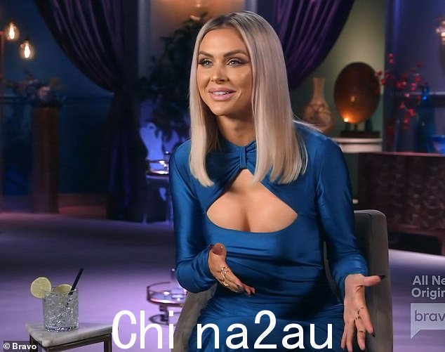 竞争模式:'她把这当成一场选美比赛,并且和我处于竞争模式,'Lala 谈到 Raquel
