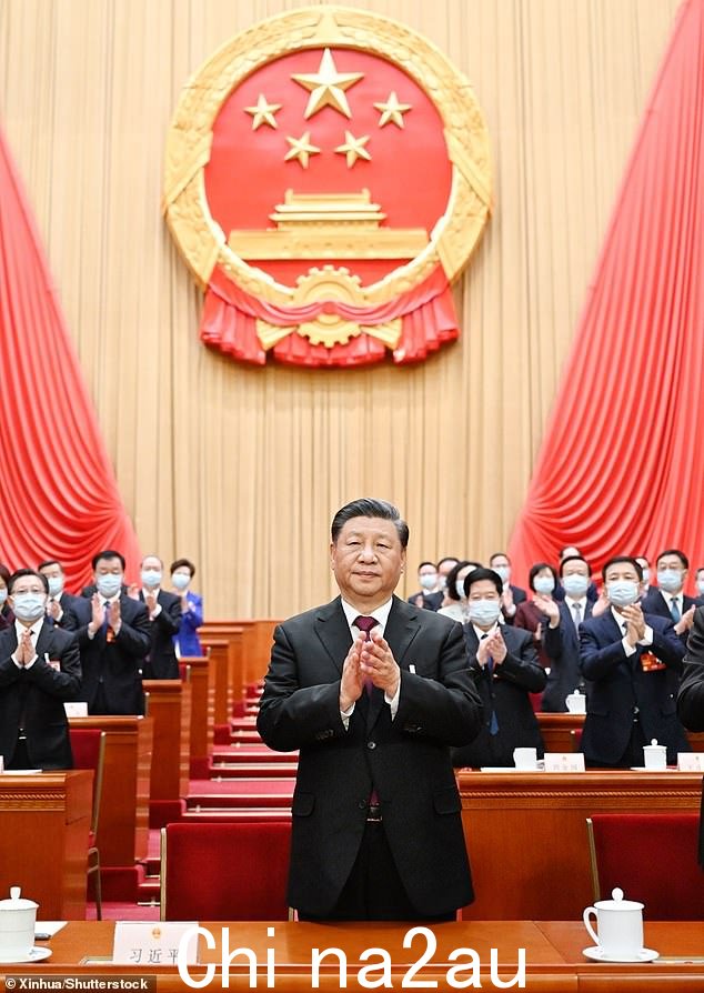 习近平于 3 月 10 日被一致选举为中华人民共和国主席