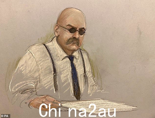 囚犯在听证会期间通过 HMP Woodhill 的视频链接出现ing on Monday