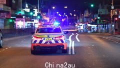 悉尼中央车站高峰时段发生袭击事件后，两名警察被送往医院