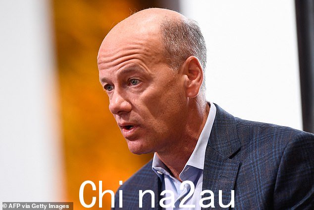 星期三,SVB 首席执行官格雷格贝克尔在致投资者的一封信中坚称,该银行仍然“资本充足,拥有高质量、流动性强的资产负债表和同行领先的资本比率”
