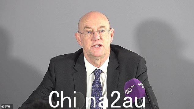 '我非常失望 - 也很惊讶 - 我们仍然在原地,'Bill Kirkup(如图)说。'这对于家庭需要的医疗服务来说是一个可怕的耻辱徽章过来告诉我们出了什么问题'
