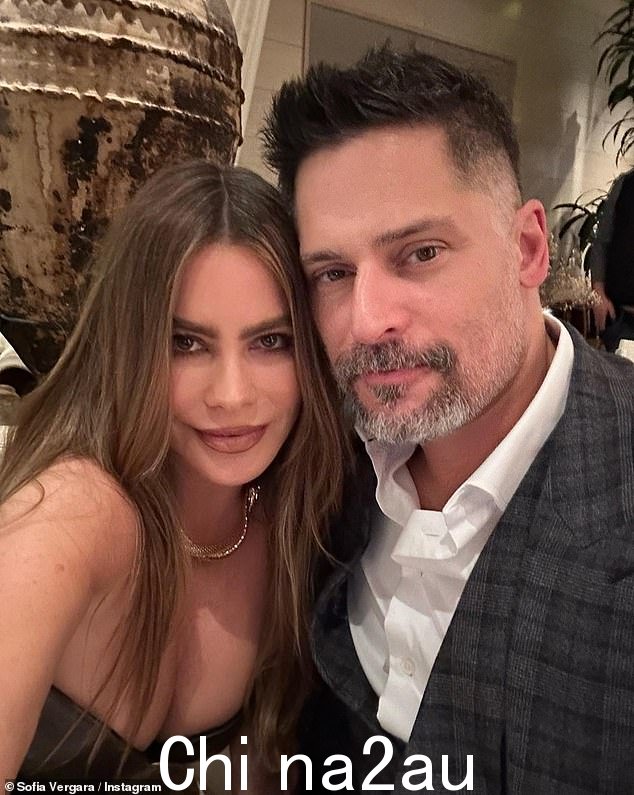 爱情鸟:去年 11 月,她与 46 岁的魔术迈克演员 Joe Manganiello 庆祝了结婚七周年