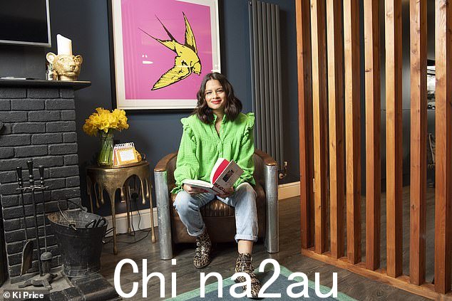 她当时正处于病重期。人们会说:'有你妈妈和你一起生活真是太好了——她一定帮了大忙。'他们没有意识到我在兼顾工作,一个小孩和一个可怜的父母,无法照顾自己,更不用说帮助我了