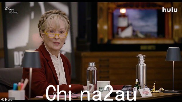 没有注意:'哦,是我!'她突然喊道,因为她意识到自己忘了说台词。“哦,对不起,是我,”她轻笑着补充道,而其他人都瞪着她“class=
