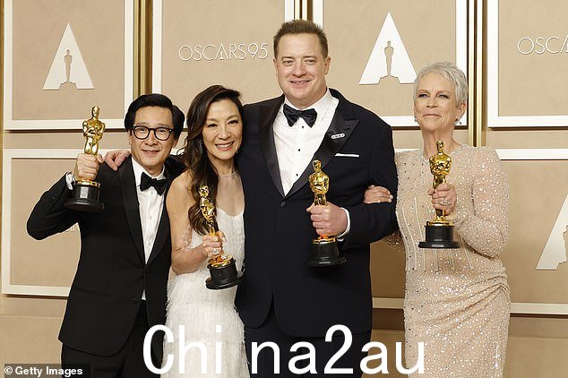神奇四侠:全可辉、杨紫琼、杰米·李·柯蒂斯(从左至右)获得个人认可,复出之王布伦丹·弗雷泽也完成了令人难以置信的职业生涯复出with a Best Actor win