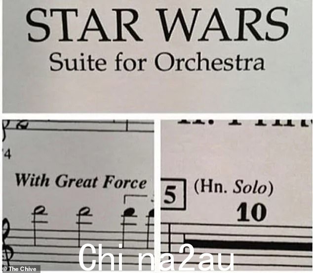 愿原力与你同在!这首乐曲的作曲家在指导他的管弦乐队如何演奏《星球大战》中的这首曲子时特别有趣