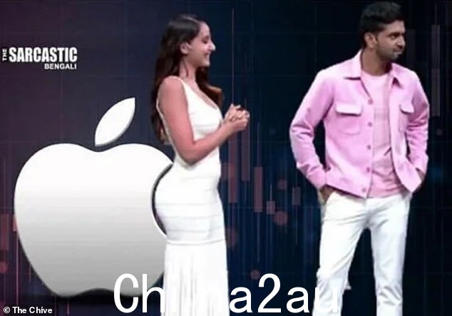 协调!南亚的一个人在注意到这位将她的衣服与 Apple 标志完美搭配的女士后嚎叫