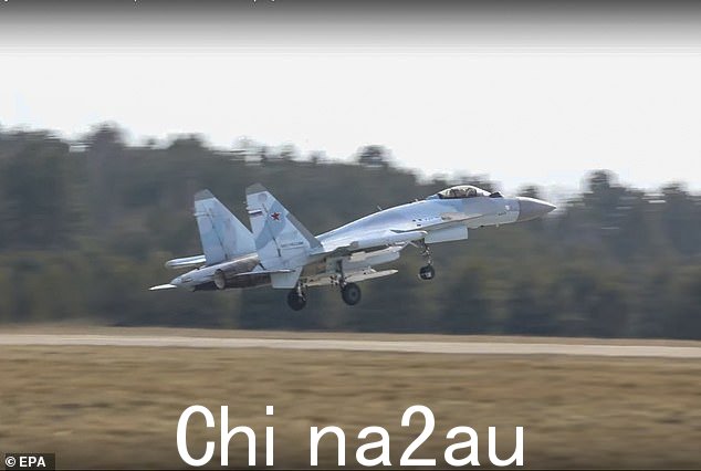 两架俄罗斯 Su-27 战斗机(如上图所示) e) 在国际领空进行了一次“不安全和不专业的拦截”,美国说