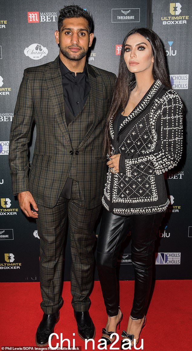 Amir Khan 和他的妻子 Faryal Makhdoom 于 2019 年在伦敦 O2 的 Indigo