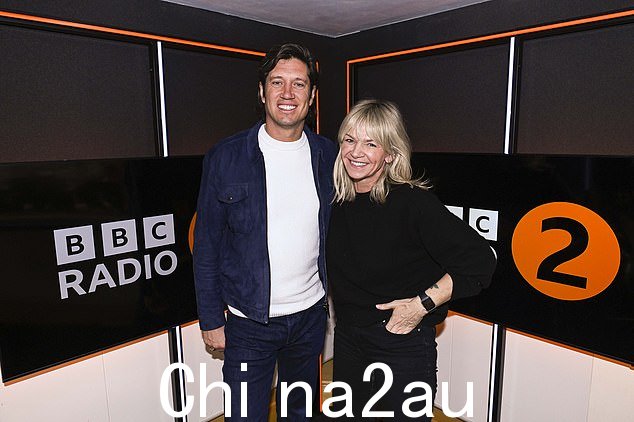 Vernon Kay 上个月出现在 Zoe Ball 的 BBC Radio 2 早餐节目中,讨论他的新位置