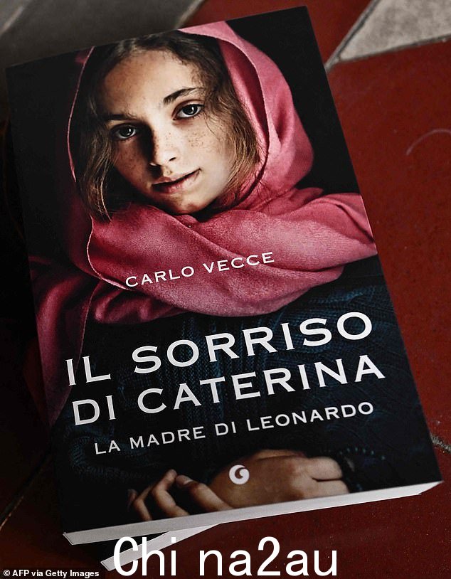Carlo Vecce,莱昂纳多的专家,用他的发现写了一部小说,'莱昂纳多的母亲卡特琳娜的微笑'(如图)